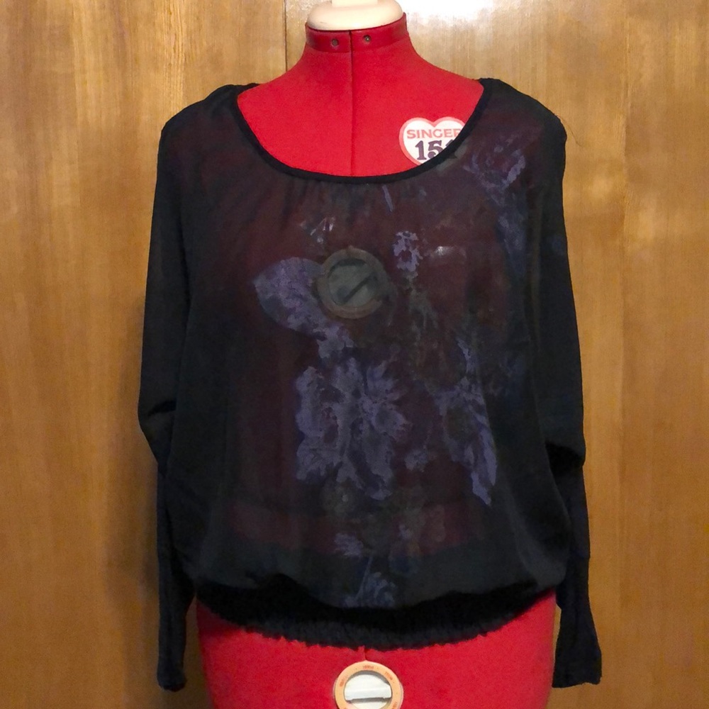 3 for $10 Signature Studio cold shoulder top